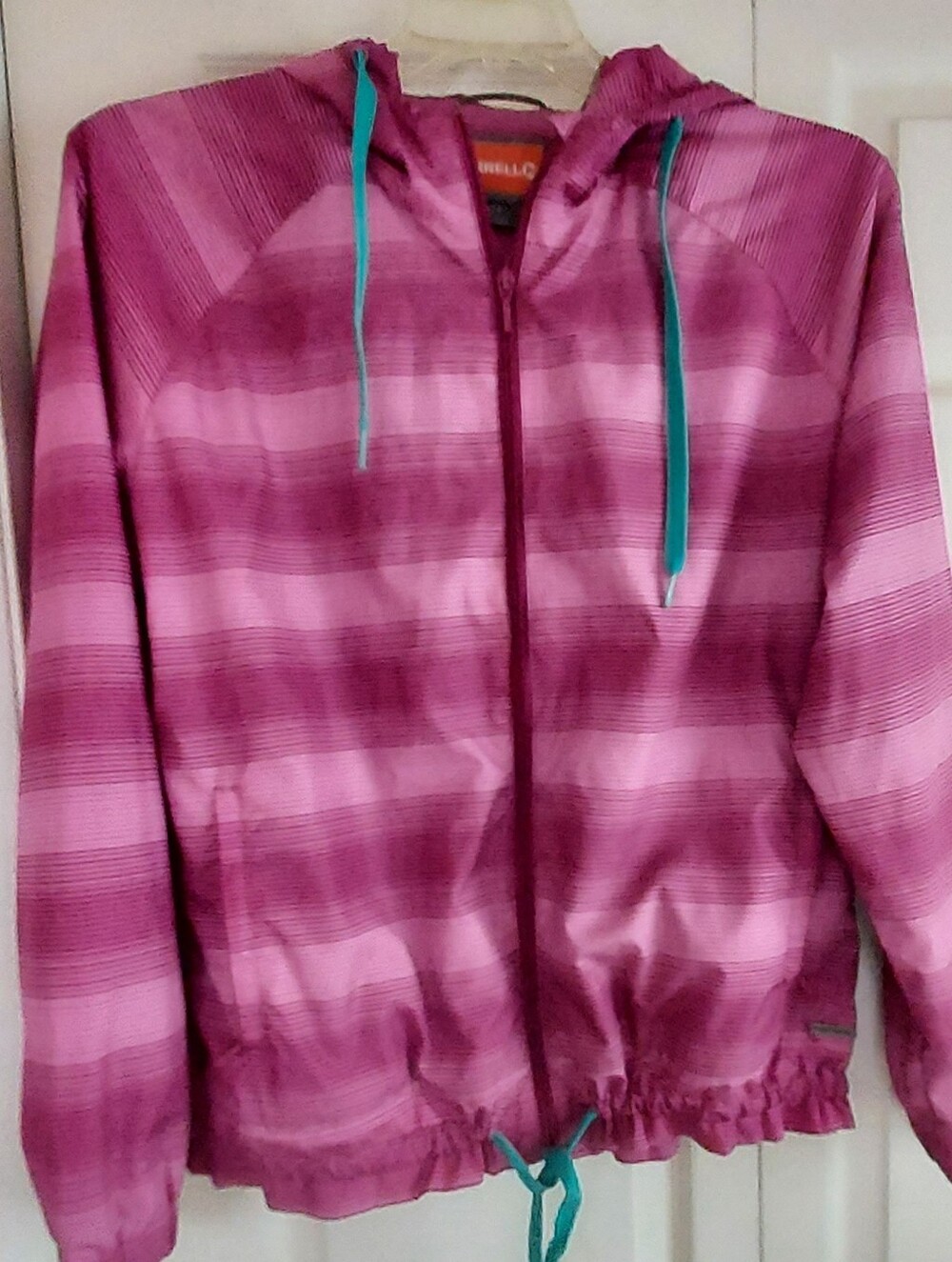 Merrell Magenta Pink Striped Windbreaker Jacket Large Full Zip Drawstring Lined